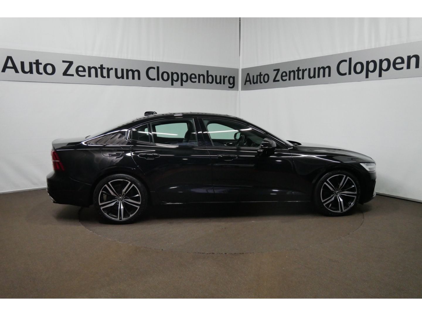 Volvo S60 R Design T5 Panor+LED+Navi+Kamera+Leder+19''