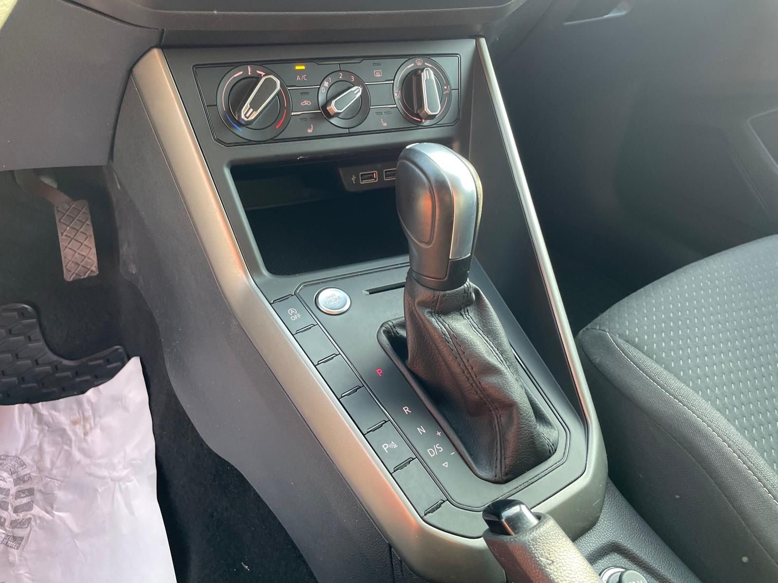 Volkswagen Polo VI 1.0 TSI Comfortline - Samsaru's Car Outlet