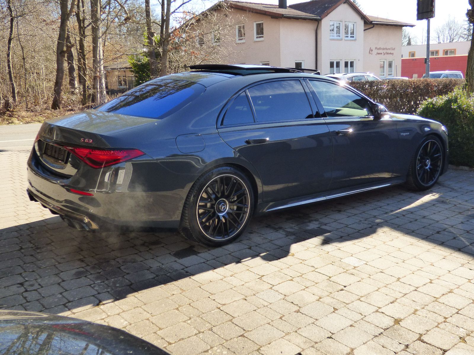 Mercedes-Benz S 63 AMG e 4Matic+ - Samsaru's Car Outlet