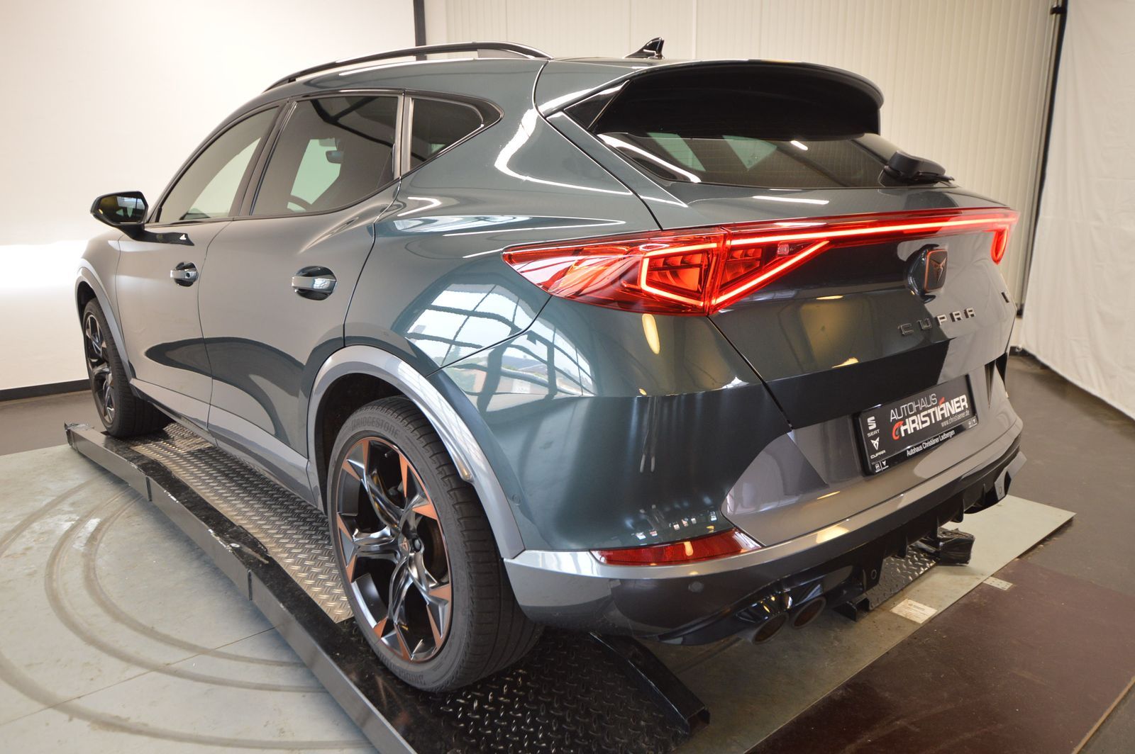 Cupra Formentor VZ 2.0 TSI 4Drive - Samsaru's Car Outlet