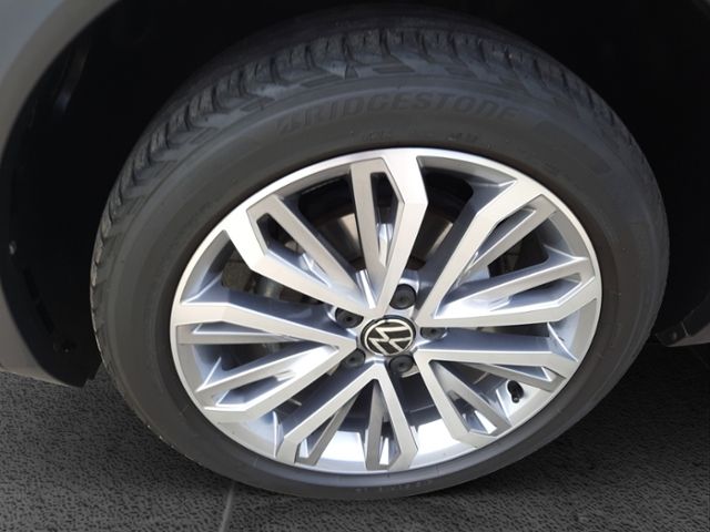 Volkswagen T-Roc 1.5 TSI DSG United - Samsaru's Car Outlet