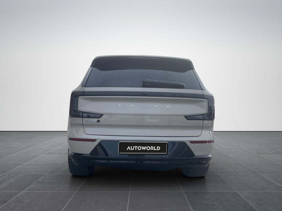 Volvo EX90
