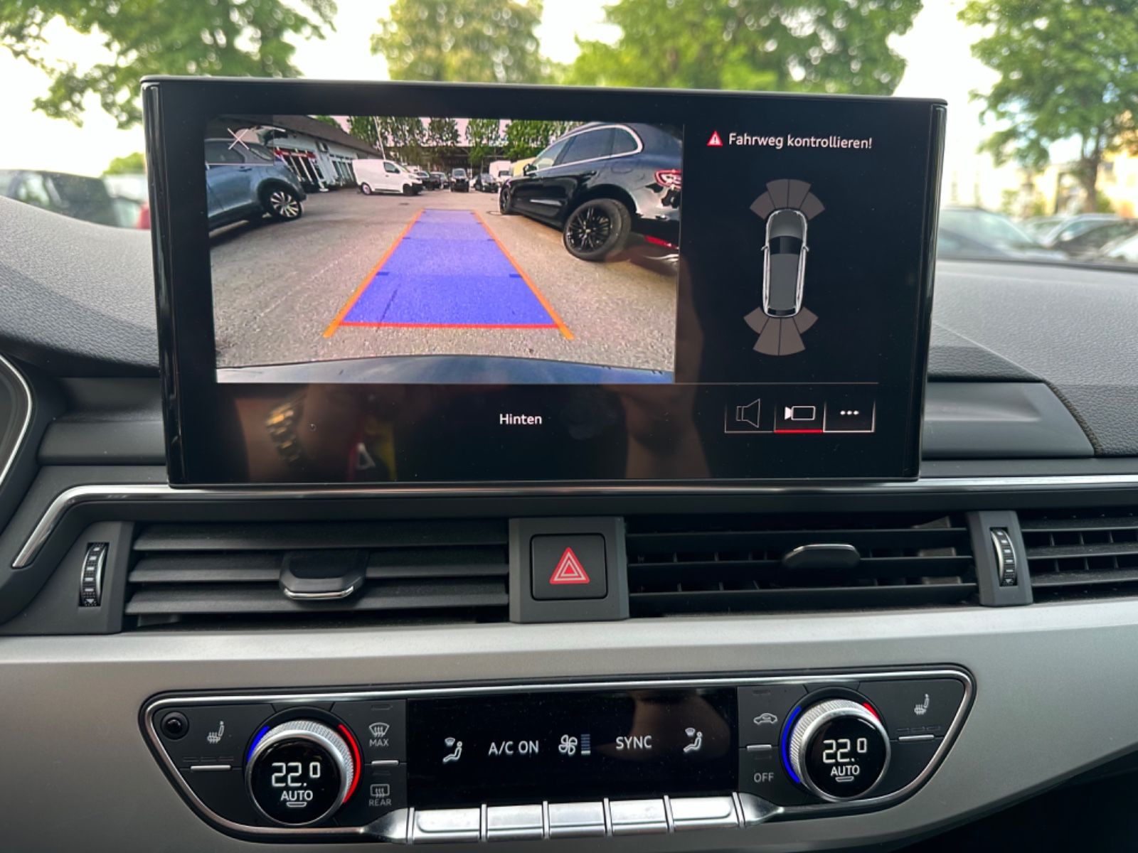 Audi A4 Avant 35 TFSI S-LINE - Samsaru's Car Outlet