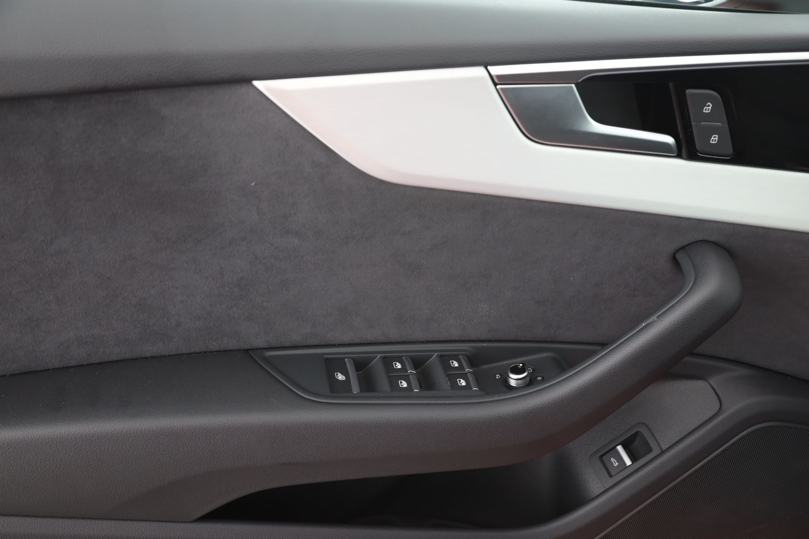 Audi A5 Cabriolet 40 TDI quattro S tronic S line