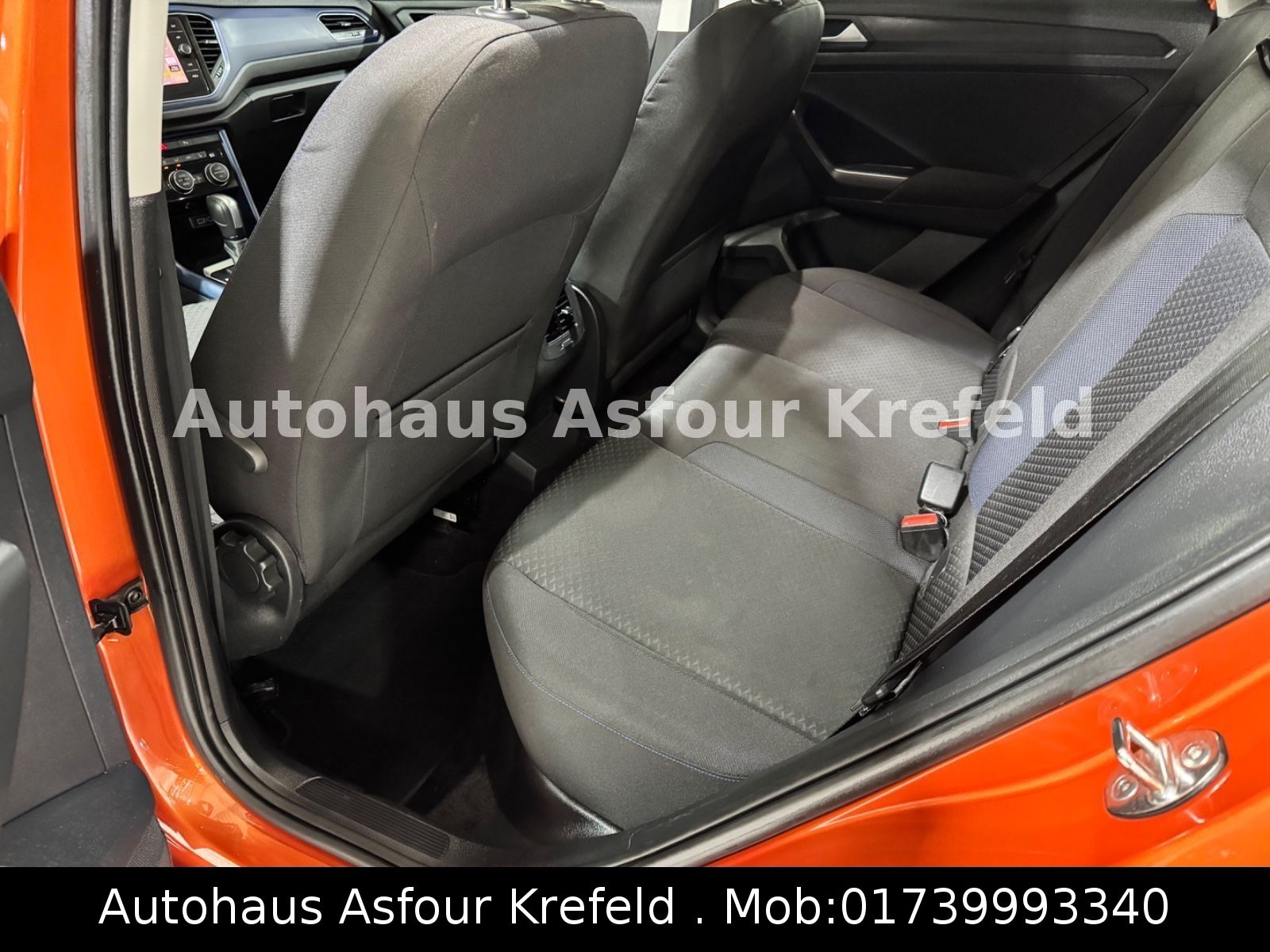 Volkswagen T-Roc United - Samsaru's Car Outlet