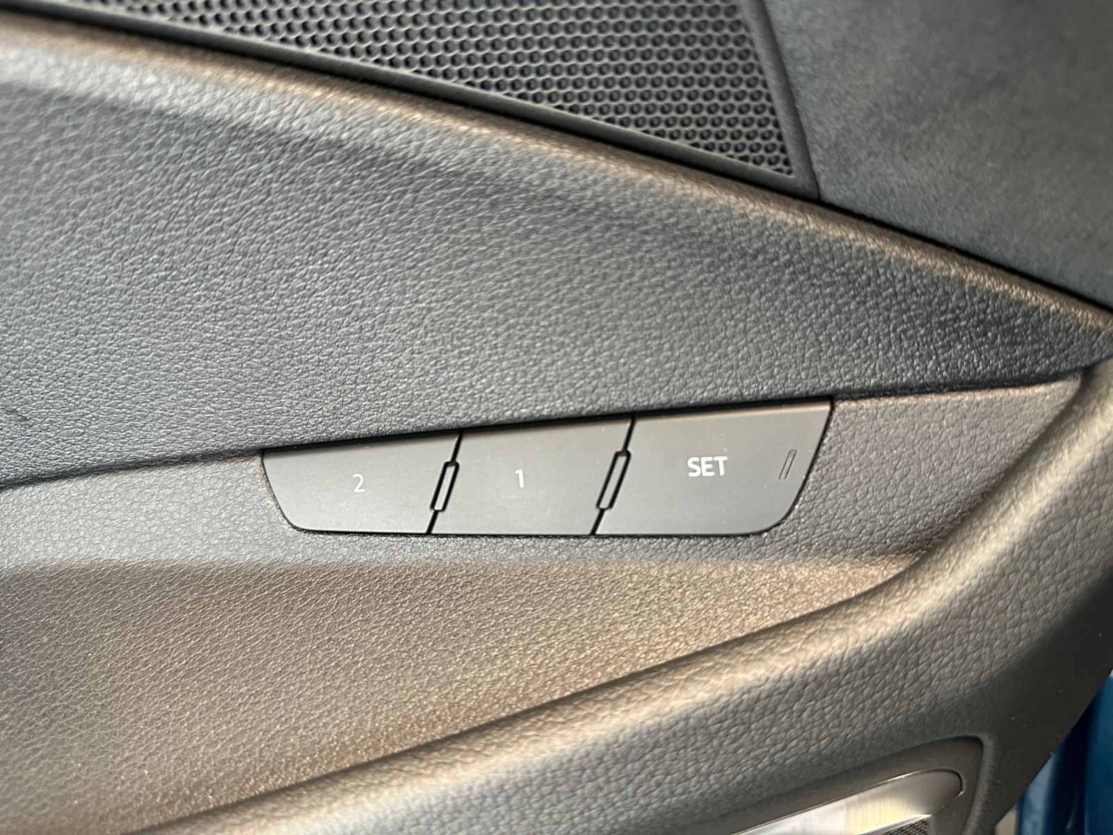 Audi e-tron 55 quattro S line Sline AHK AIR PAN MTX B