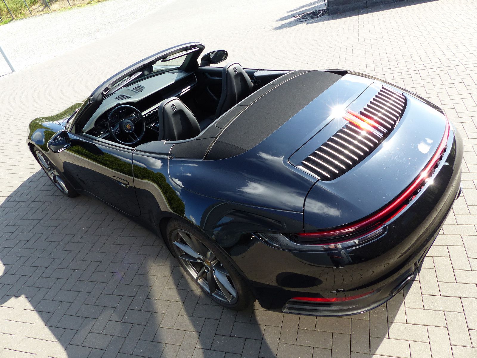 Porsche 992 Carrera 4 Cabriolet