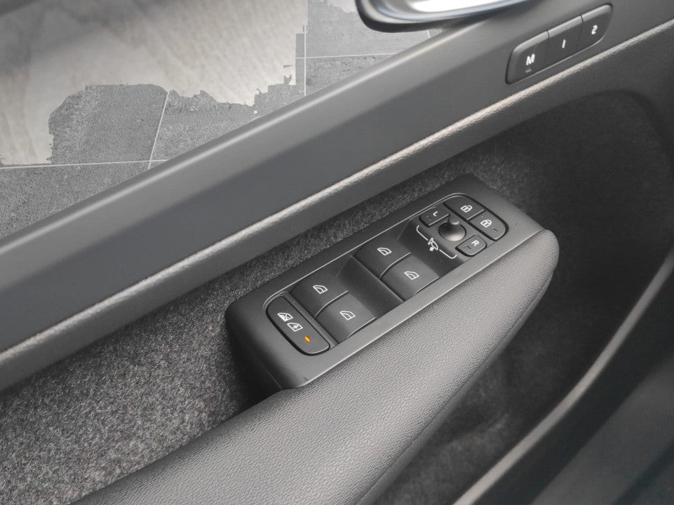 Volvo EX40 Plus Twin Motor