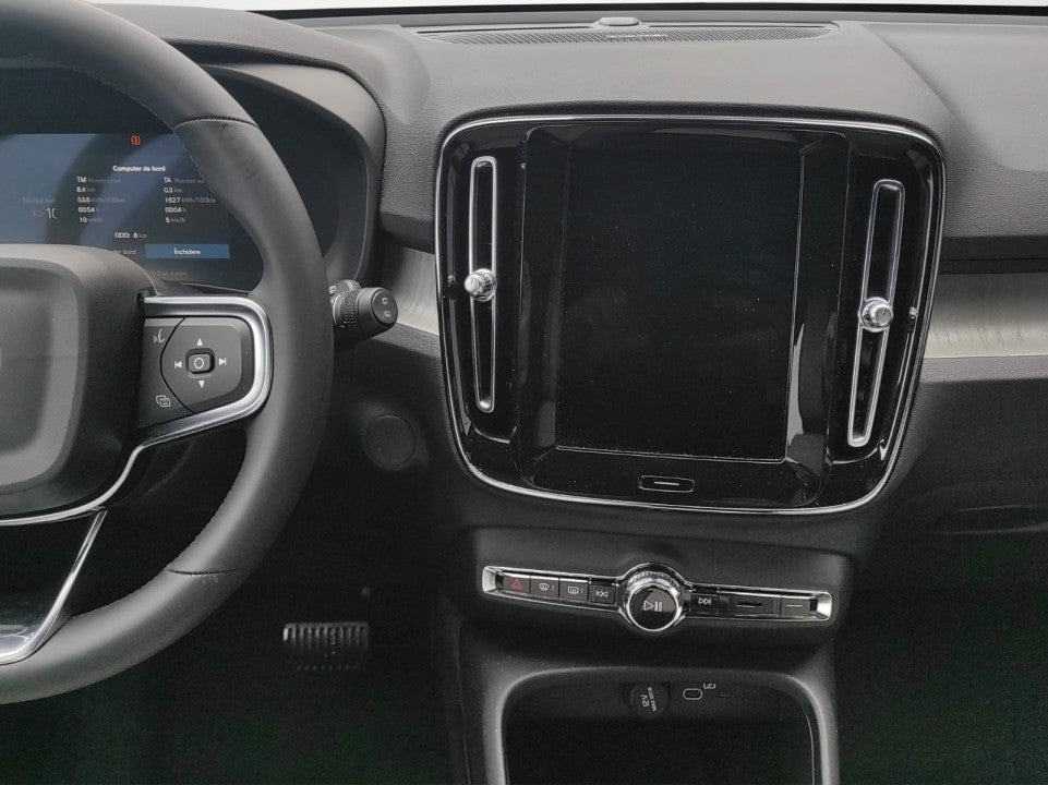 Volvo EX40 Plus Twin Motor