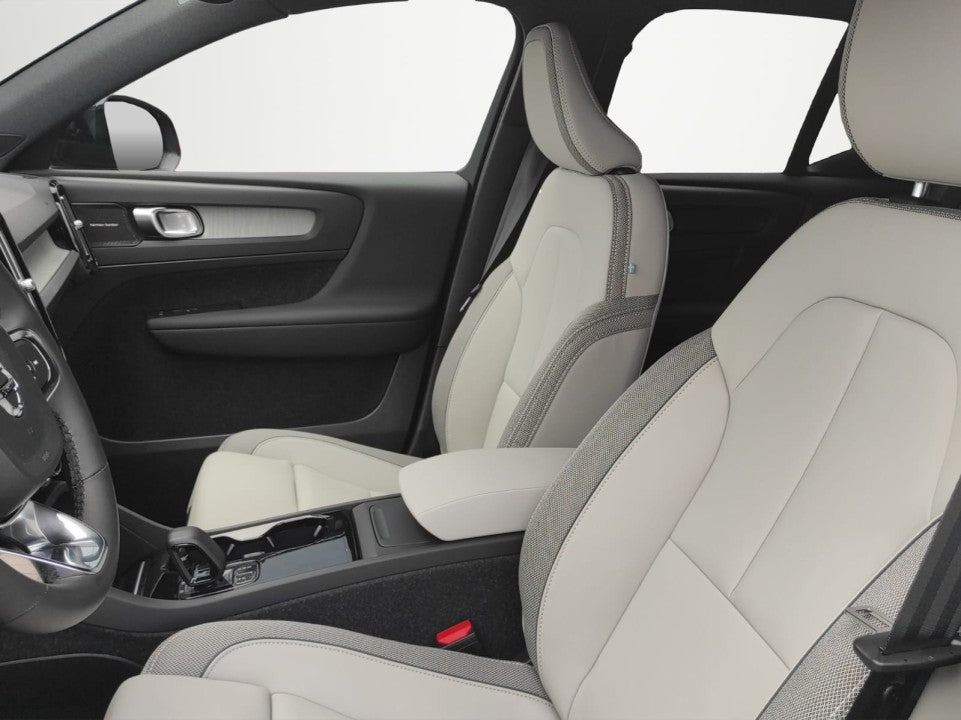 Volvo EX40 Plus Twin Motor