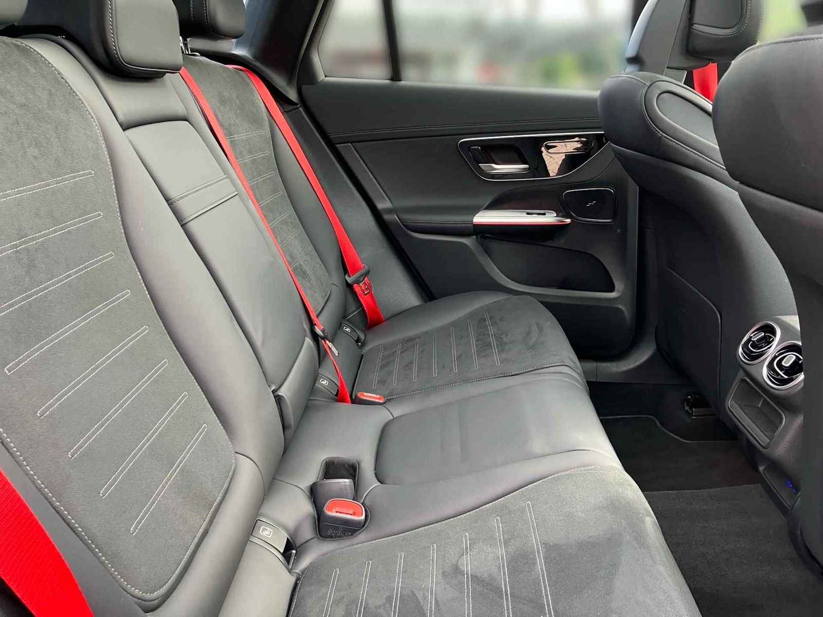 Mercedes-Benz GLC 300 de 4M AMG+Pan+Dist+AHK+Sound+HUD+DIGITAL