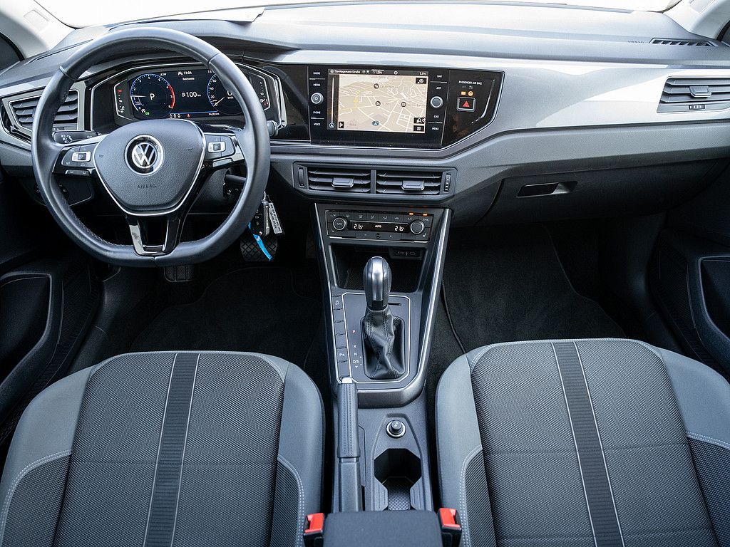 Volkswagen Polo 1.0 TSI Highline DSG - Samsaru's Car Outlet