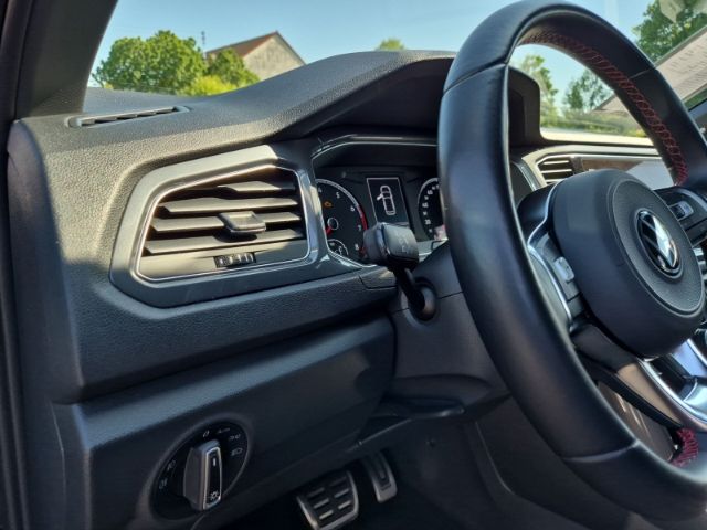 Volkswagen T-Roc Sport - Samsaru's Car Outlet