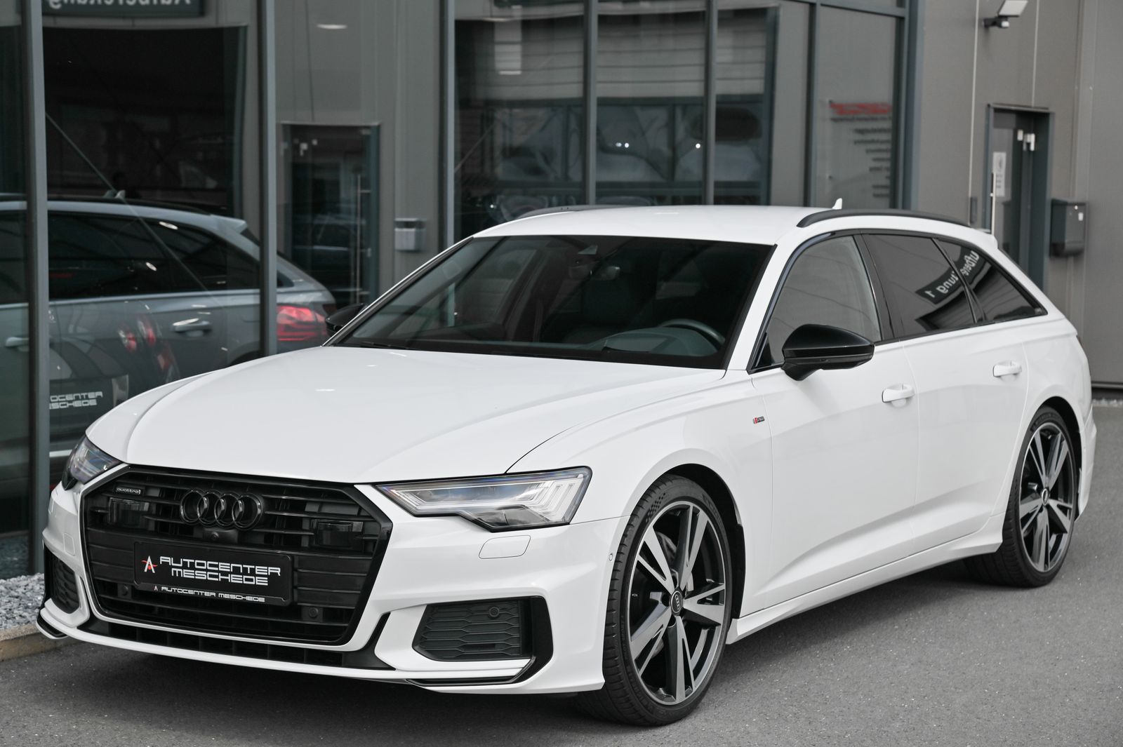 Audi A6 Avant 50 TDI quattro S line - Samsaru's Car Outlet