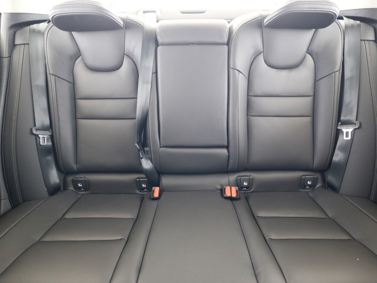 Volvo S60 B5 Ultimate Dark AWD