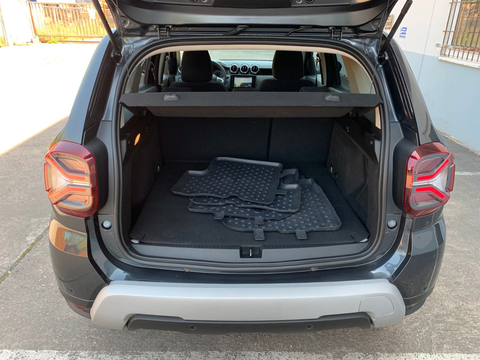 Dacia Duster II Prestige+ 4WD - Samsaru's Car Outlet