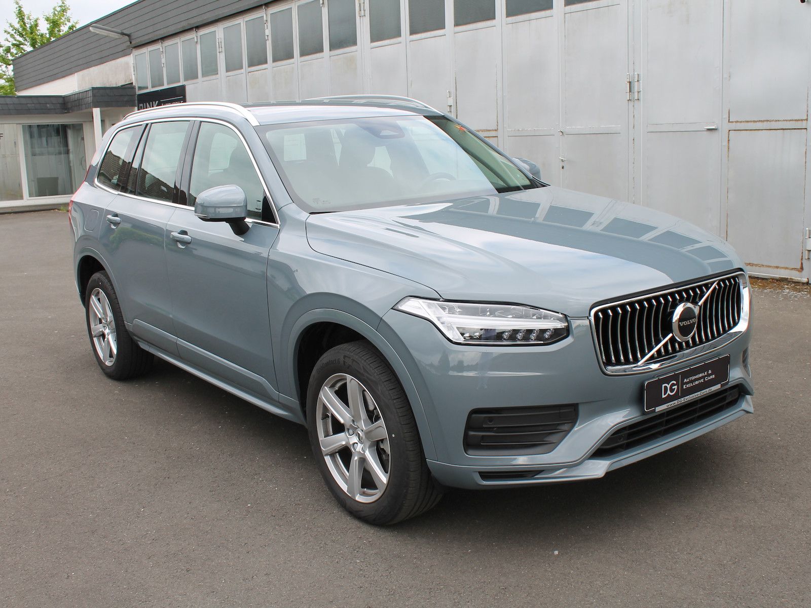 Volvo XC90 Core AWD - Samsaru's Car Outlet