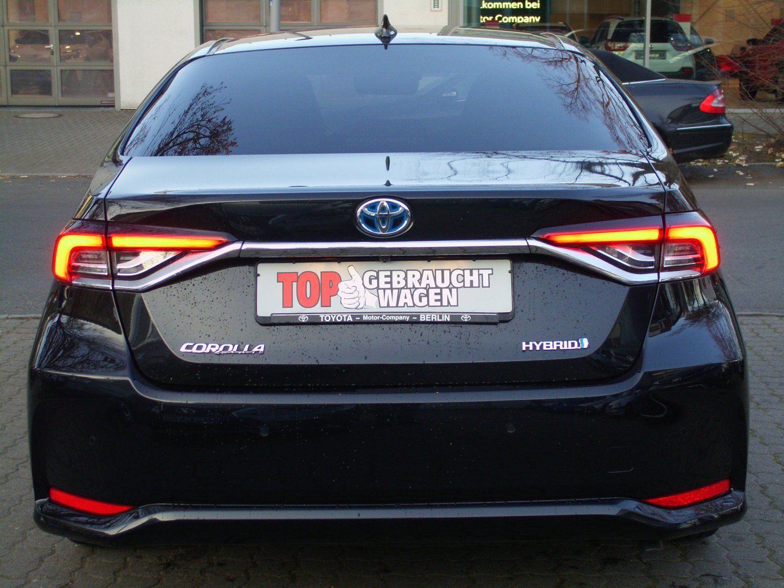 Toyota Corolla  Hybrid Team D