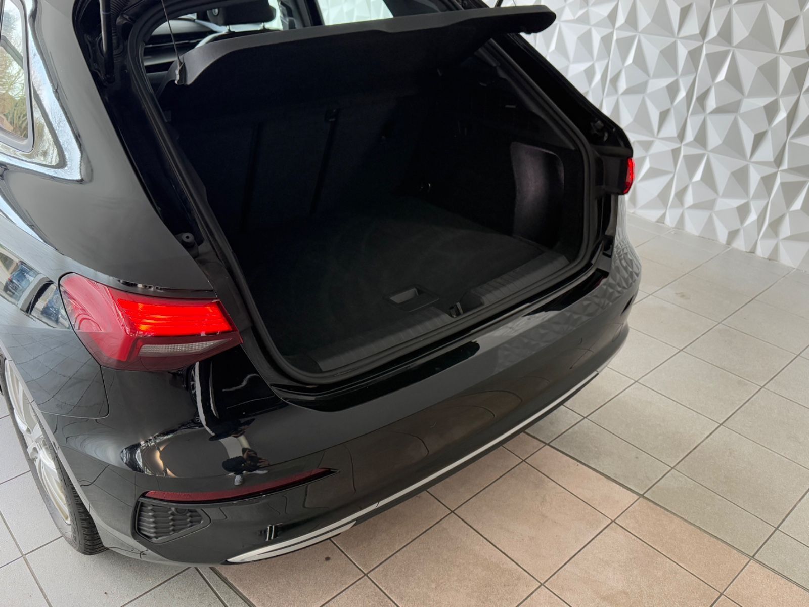 Audi A3 Sportback 35 TDI - Samsaru's Car Outlet