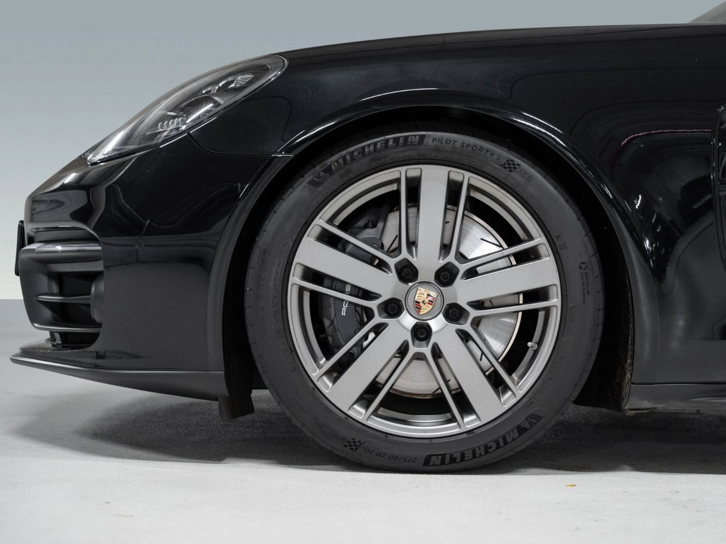 Porsche Panamera 4 E-Hybrid Platinum Edition HeadUp