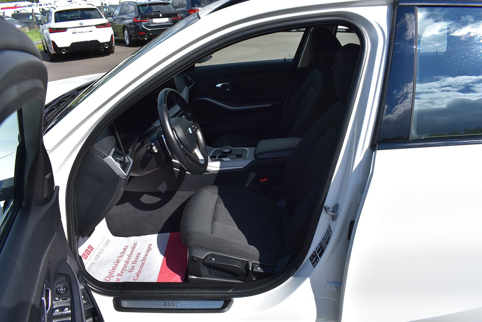 BMW 320d xDrive - Samsaru's Car Outlet