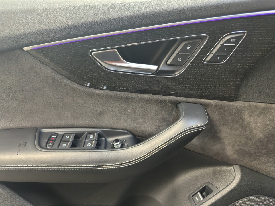 Audi Q7 50 TDI quattro 210Kw/286 Cp S-line 7 Locuri