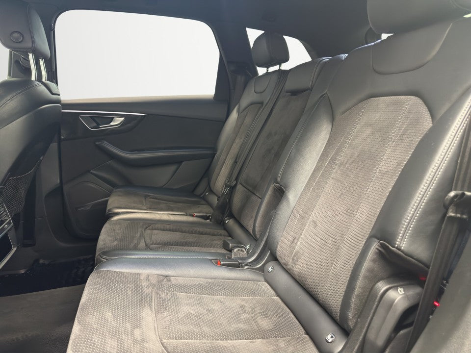 Audi Q7 50 TDI quattro 210Kw/286 Cp S-line 7 Locuri