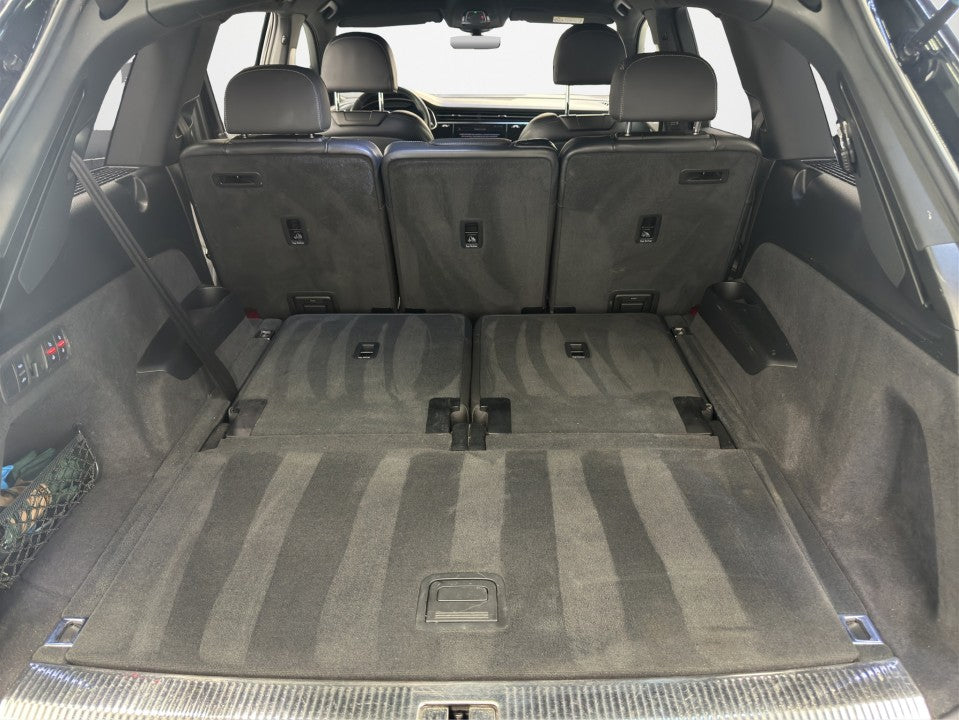 Audi Q7 50 TDI quattro 210Kw/286 Cp S-line 7 Locuri