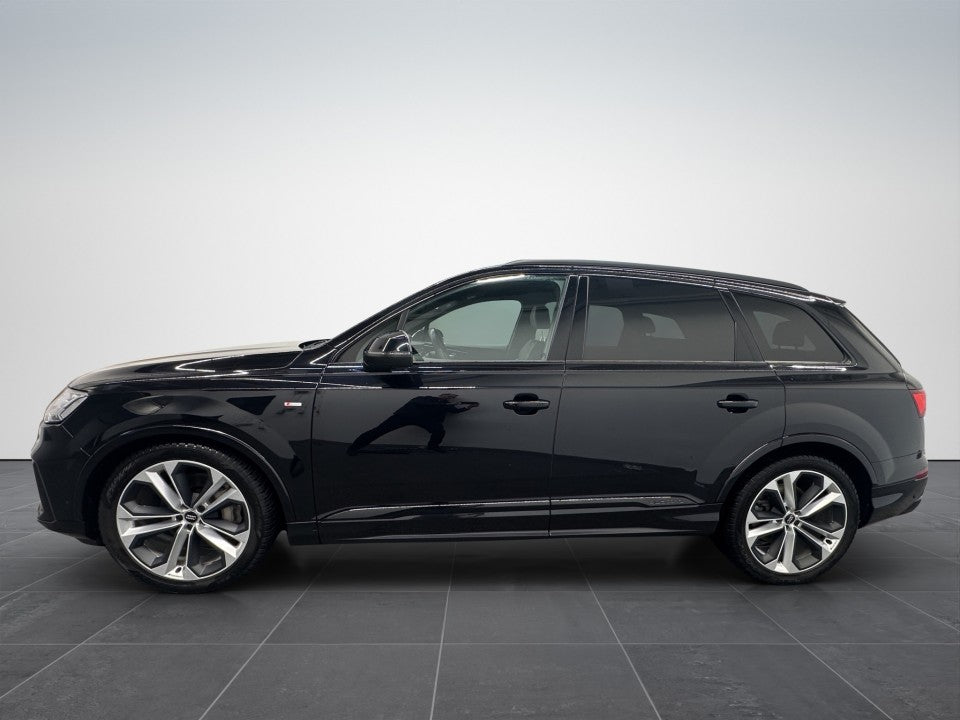 Audi Q7 50 TDI quattro 210Kw/286 Cp S-line 7 Locuri