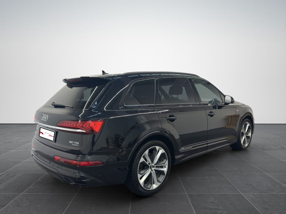 Audi Q7 50 TDI quattro 210Kw/286 Cp S-line 7 Locuri