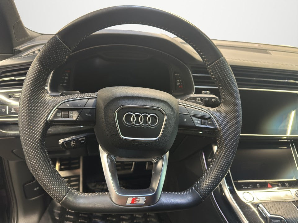 Audi Q7 50 TDI quattro 210Kw/286 Cp S-line 7 Locuri