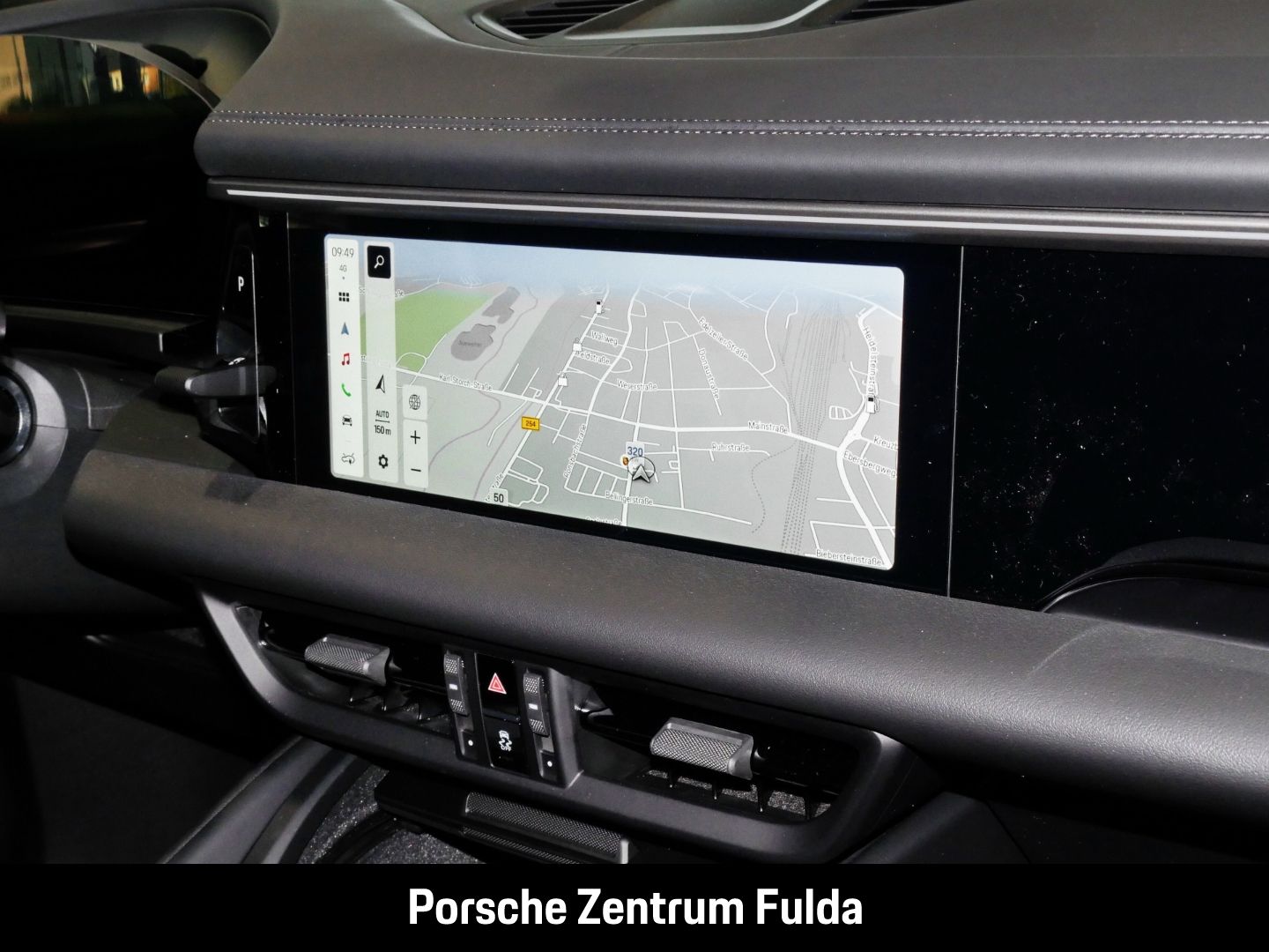 Porsche Macan 4 - Samsaru's Car Outlet
