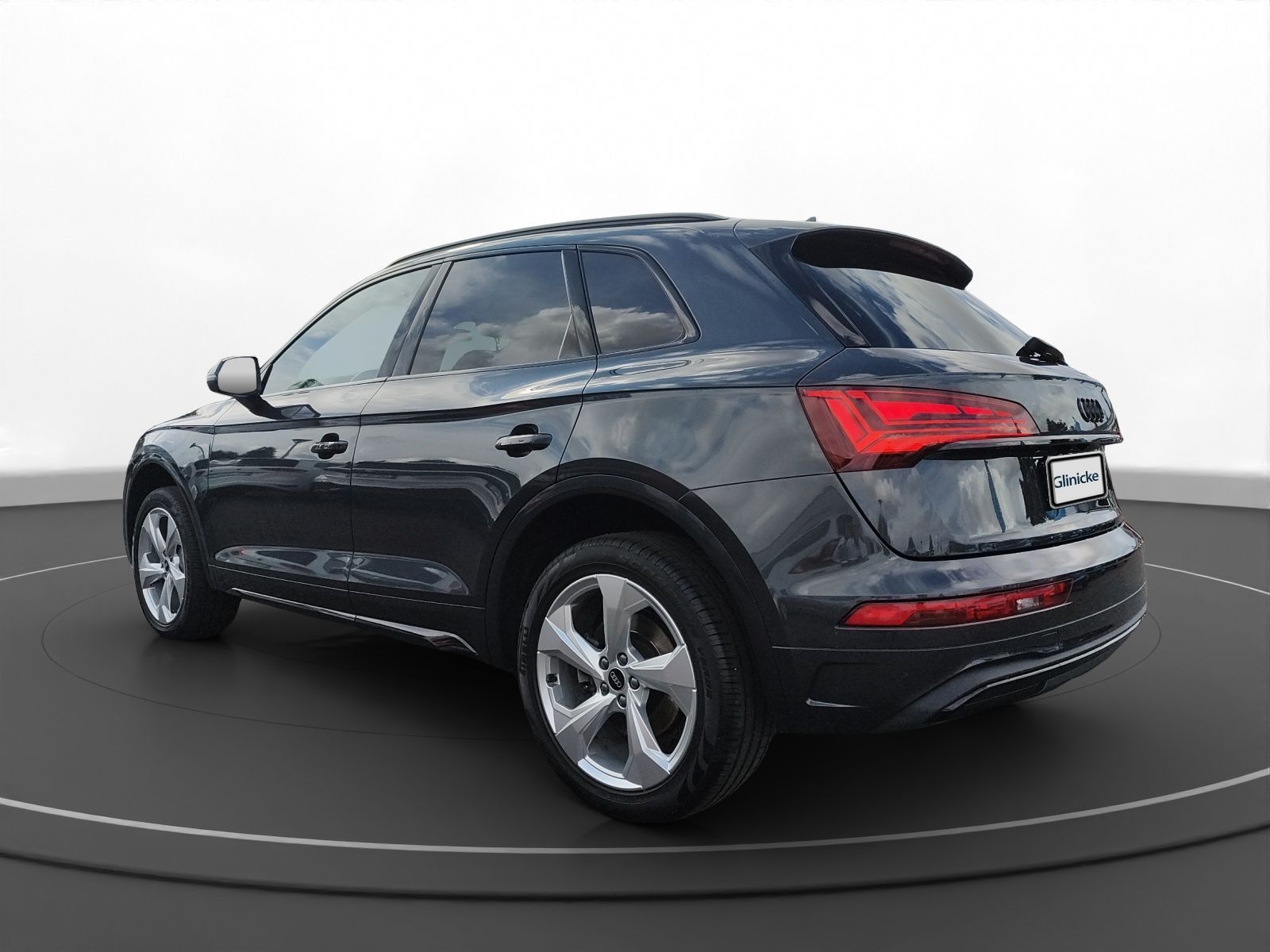 Audi Q5 40 TFSI quattro advanced - Samsaru's Car Outlet