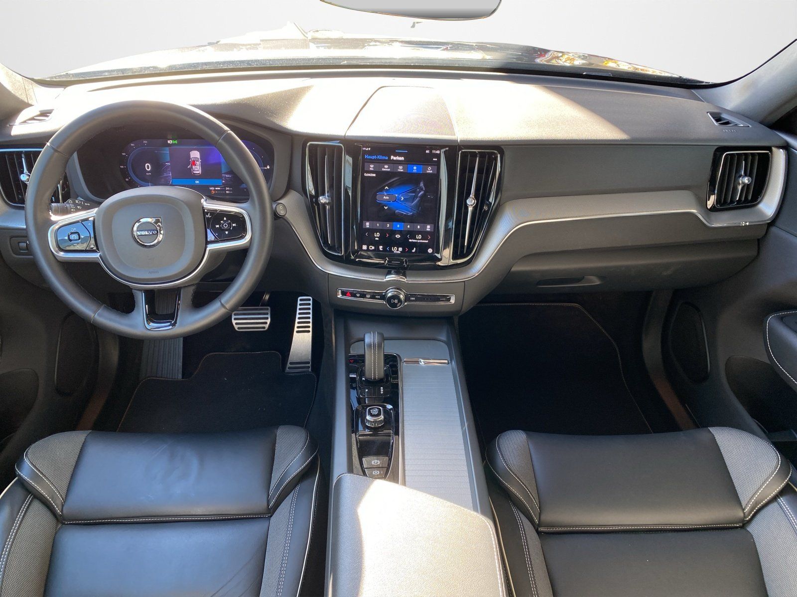 Volvo XC60 R-Design Recharge AHK,Kamera,DAB,Navi