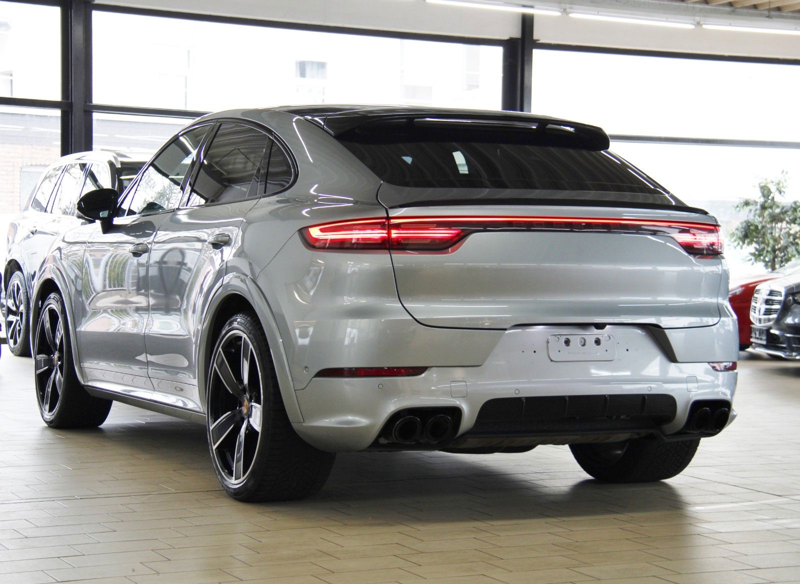 Porsche CAYENNE GTS COUPE MAX.VOLL *CARBON*NiGHT*PANO*22