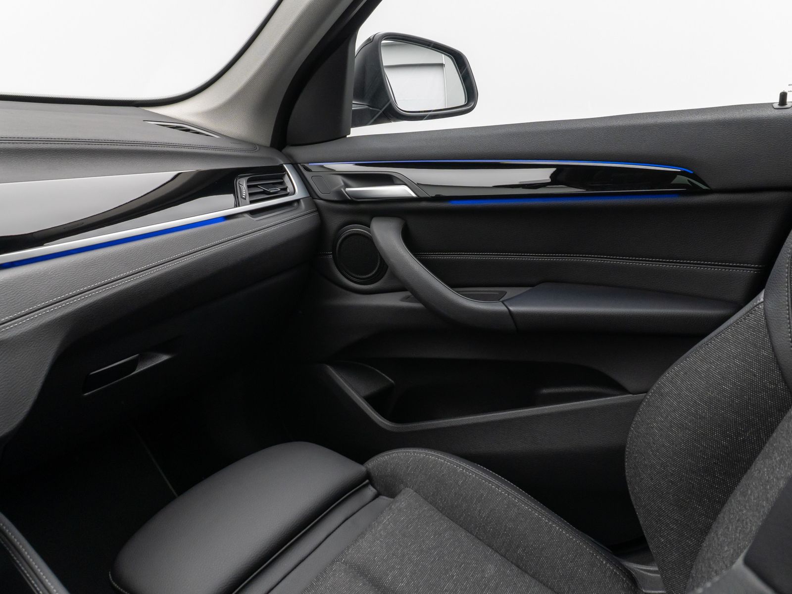 BMW X1 xD20i Sport Line - Samsaru's Car Outlet