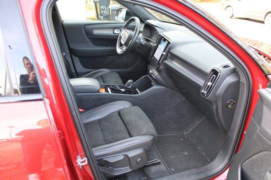 Volvo XC40 T5 Recharge DKG RDesign LED Navigation Alca
