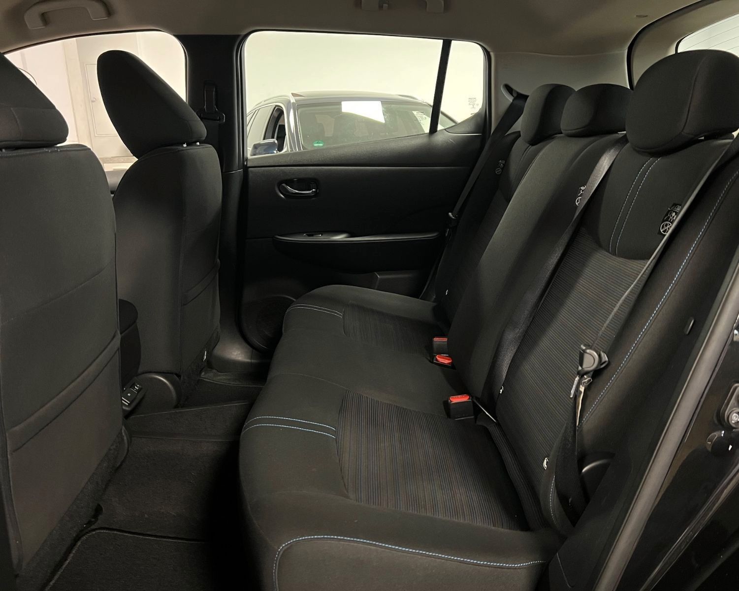 Nissan Leaf 62KWH - Samsaru's Car Outlet
