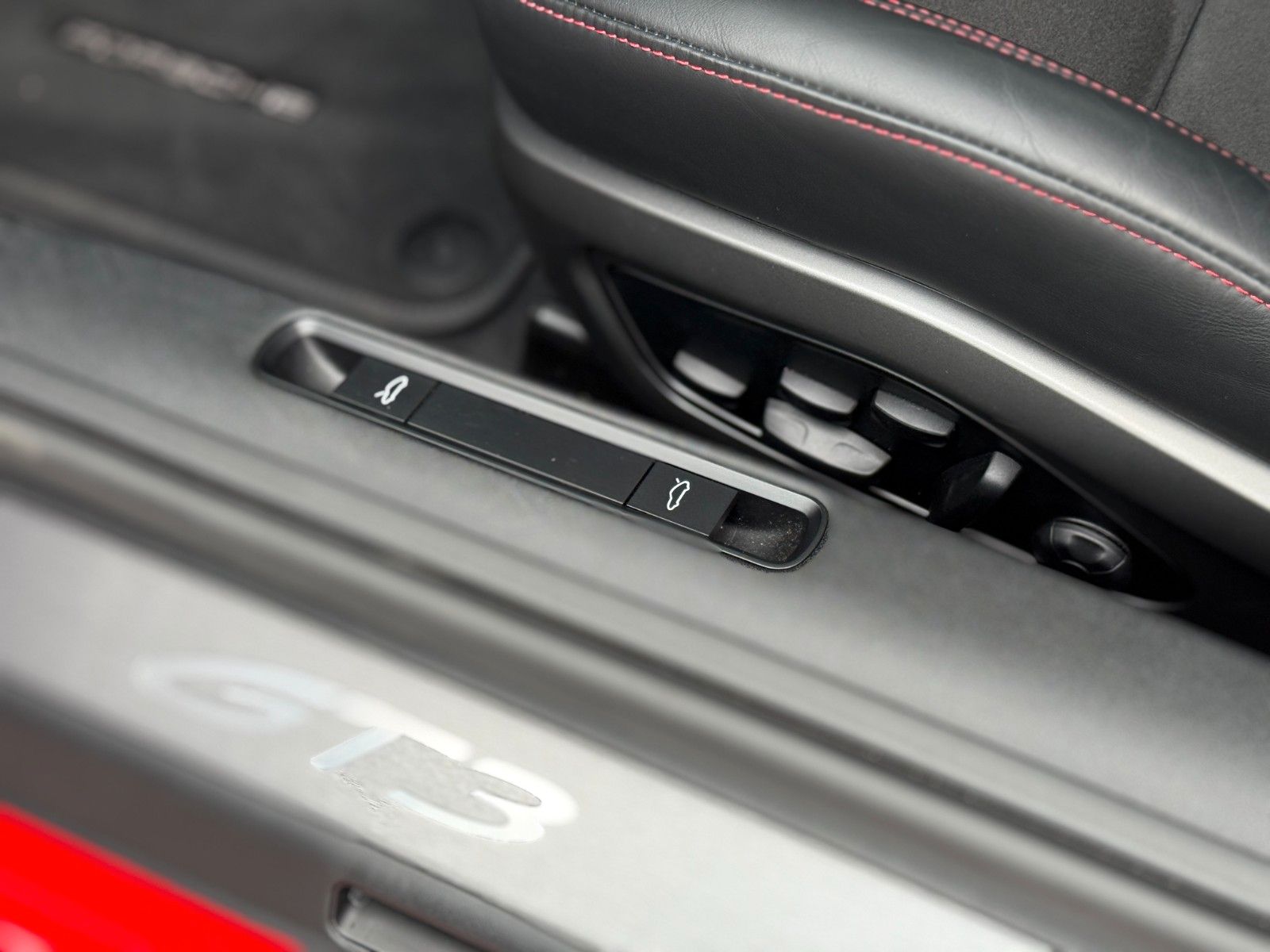 Porsche 911 GT3 - Samsaru's Car Outlet