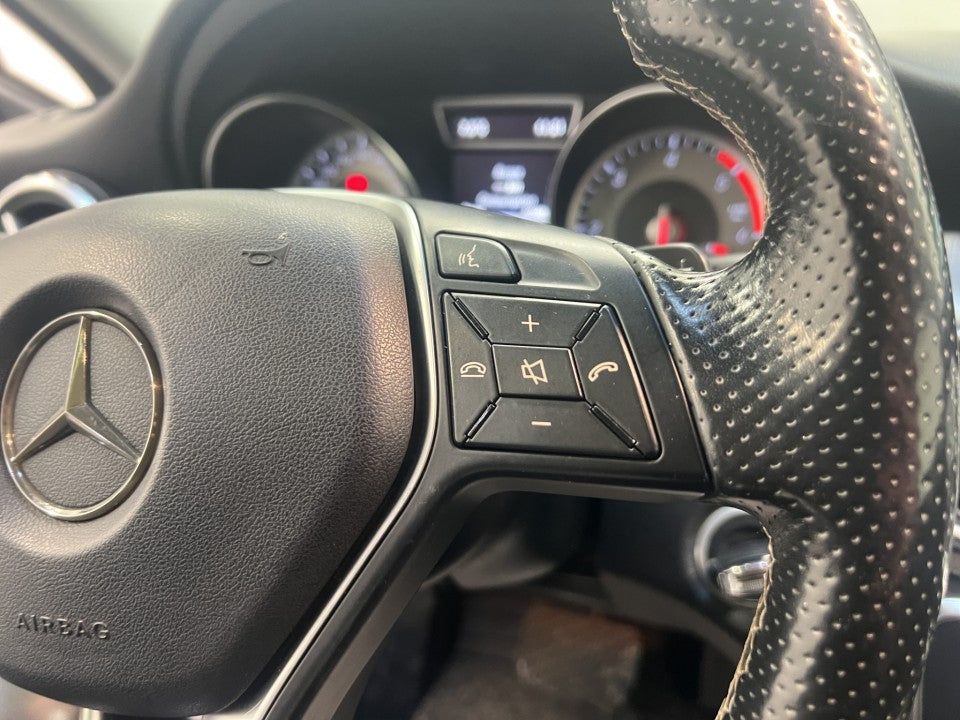 Mercedes-Benz Mercedes Benz GLA 220 d 4MATIC Aut.