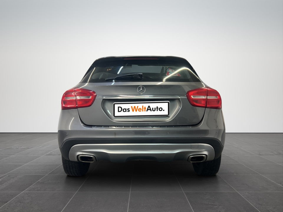 Mercedes-Benz Mercedes Benz GLA 220 d 4MATIC Aut.