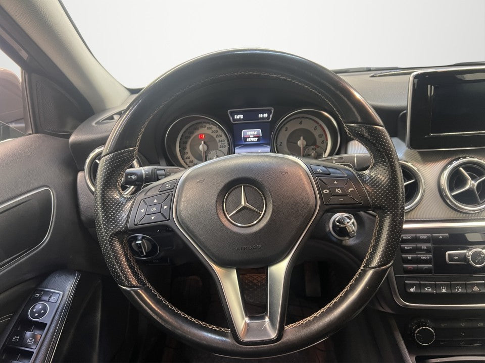 Mercedes-Benz Mercedes Benz GLA 220 d 4MATIC Aut.