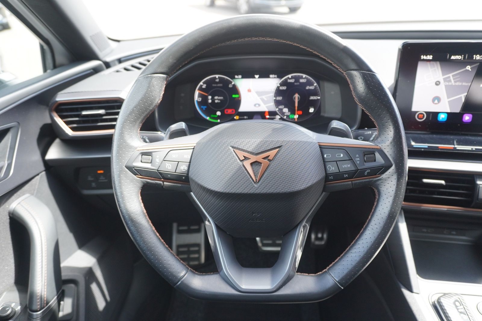 Cupra Leon ST 1.4 e-Hybrid - Samsaru's Car Outlet
