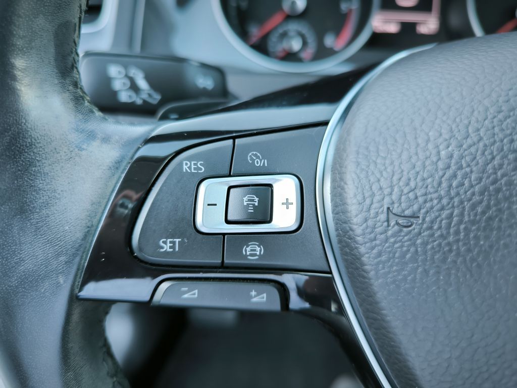 Volkswagen Golf Variant 2.0 TDI DSG Comfortline - Samsaru's Car Outlet