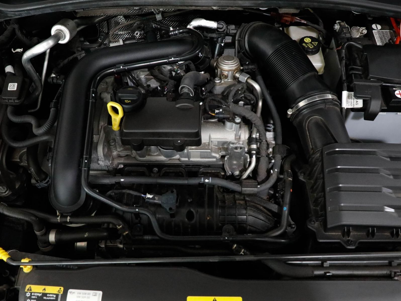 Volkswagen Taigo 1.0 TSI Style - Samsaru's Car Outlet