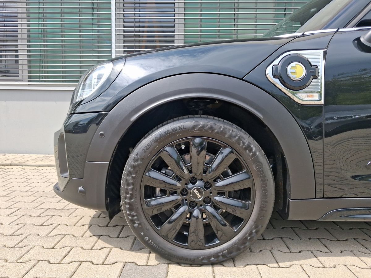 MINI Cooper SE ALL4 - Samsaru's Car Outlet