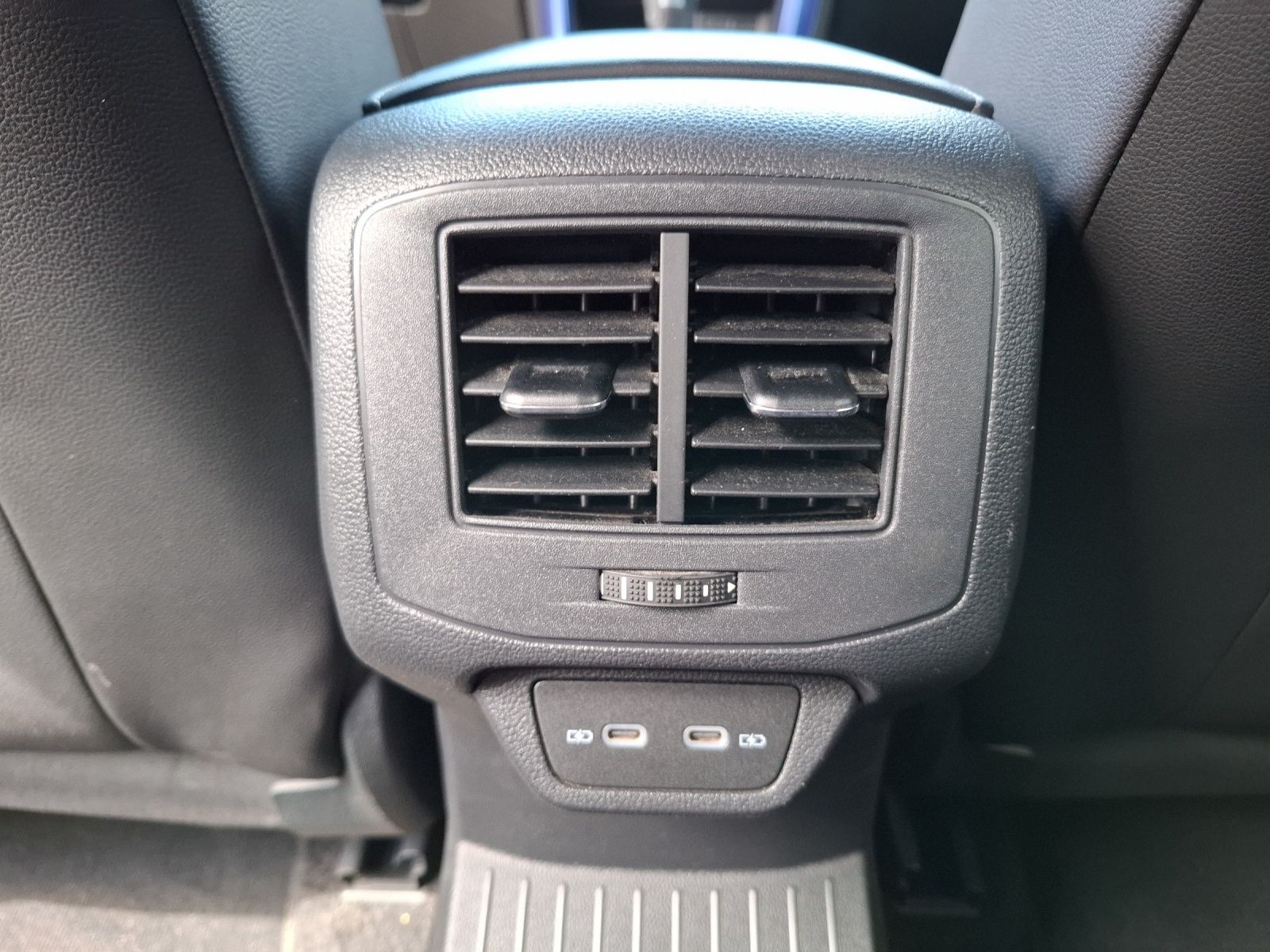 Volkswagen T-Roc R DSG 4M - Samsaru's Car Outlet