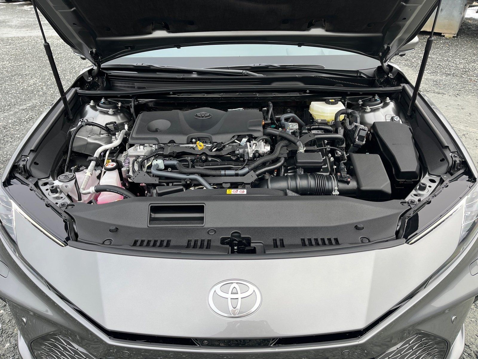 Toyota Camry 2.5 Hybrid Executive Navi+Kamera+LED+Winte