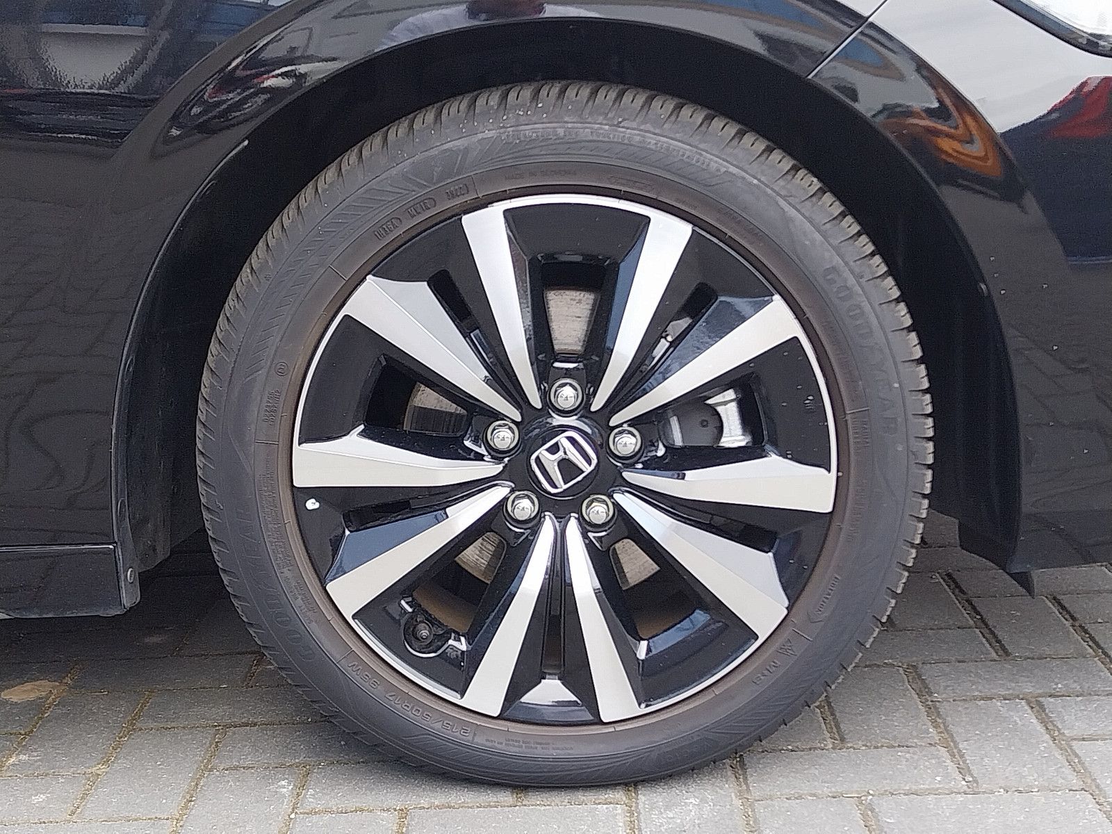 Honda Civic e:HEV Elegance/Allwetterreifen