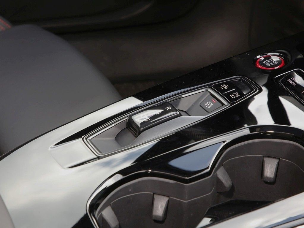 Audi A5 Avant TFSI e-hybrid Q S line 19"|NAVI+VC|PANO